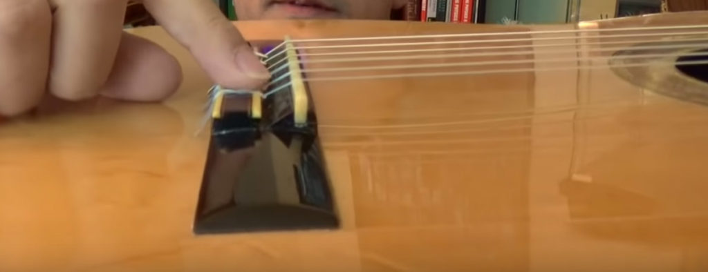 chitarra-classica-angolo-del-ponte