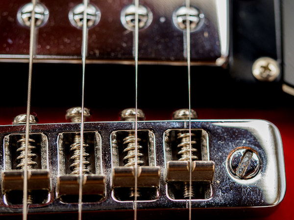 pulire-ponte-chitarra-elettrica